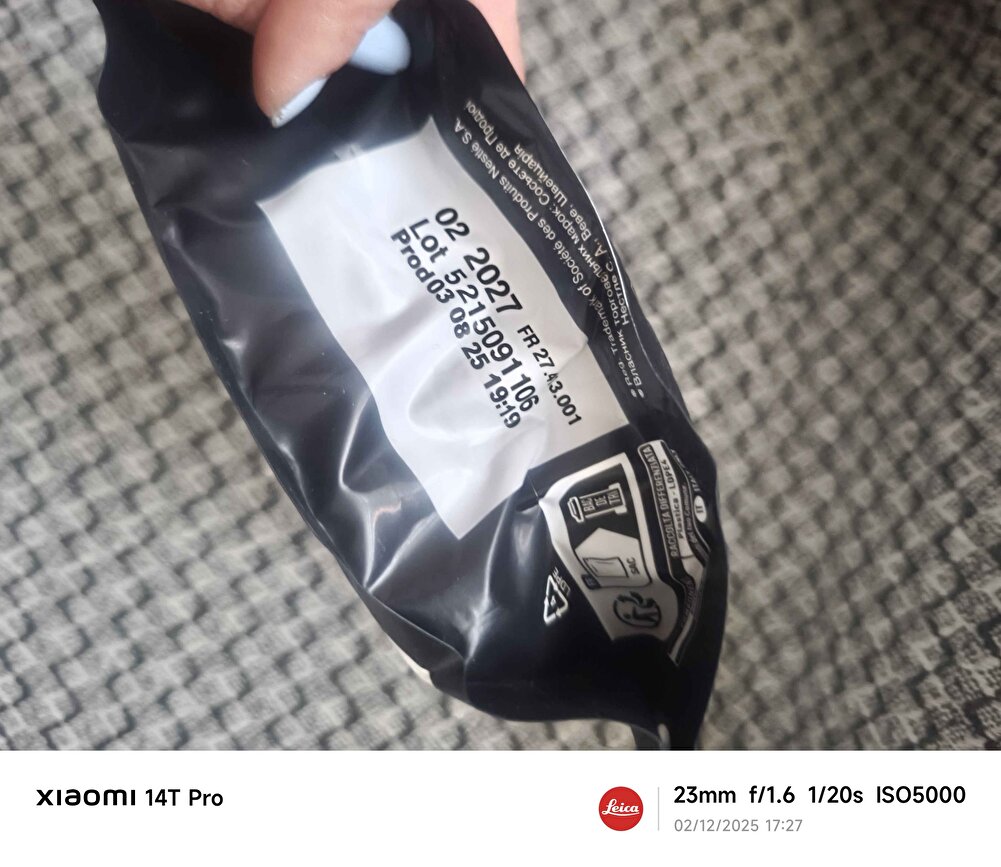 her zamanki gibi mükemmel kedilerim severek  bayılarak yiyor