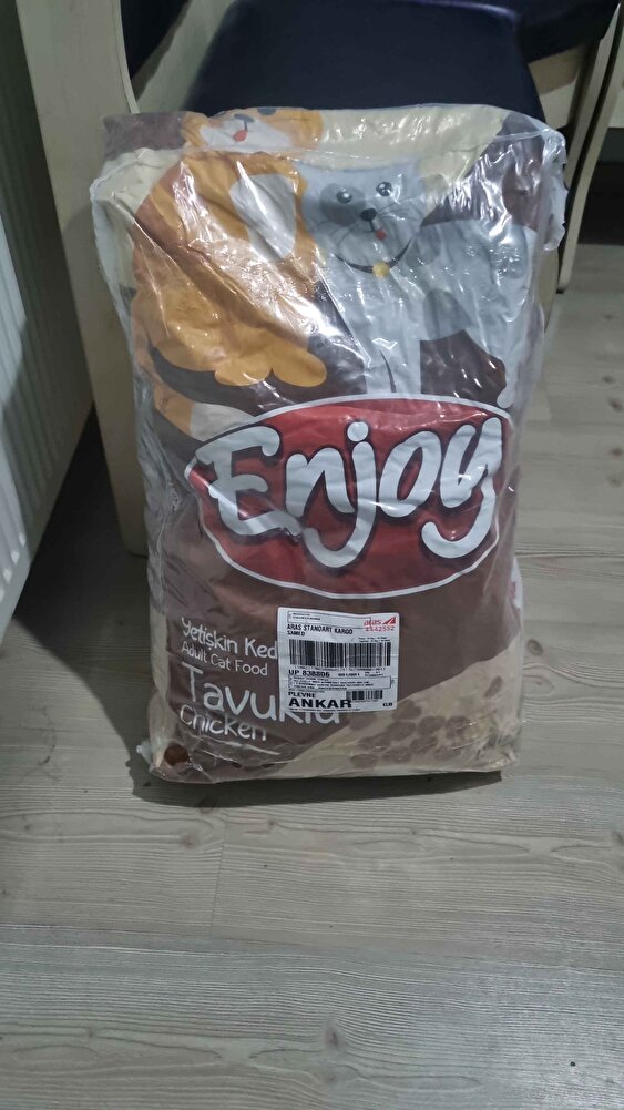 sokaktaki yavrulqr icin alıyorum.severek yiyorlar