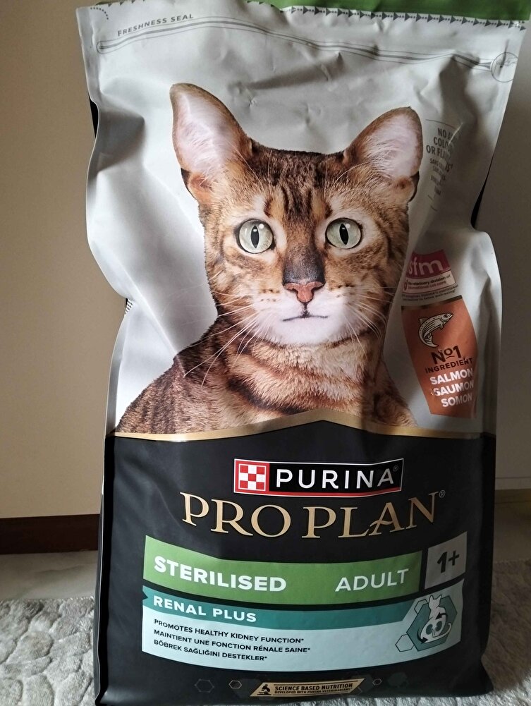 pet hello satıcısına teşekkür ederim. mamayı nestleden de sorgulattım kesinlikle orjinal.  başka satıcıdan aldığım mama sahte çıkmıştı. Arkadaşlar güvenle alabilirsiniz.