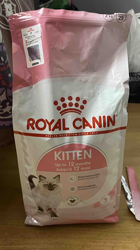 Hızlı kargo ile geldi bence kaliteli yetkili satıcı diye aldım bende