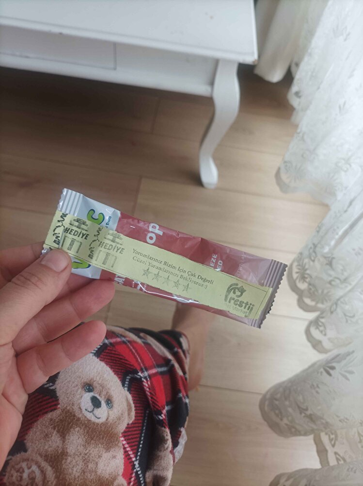 ürünler sağlam ve korunaklı geldi. hediye içinde ayrıca teşekkür ederim 🥰 1 günde elime ulastirdilar hayatımda ilk defa bu kadar kısa sürede elime ulaştı kargom, teşekkürler