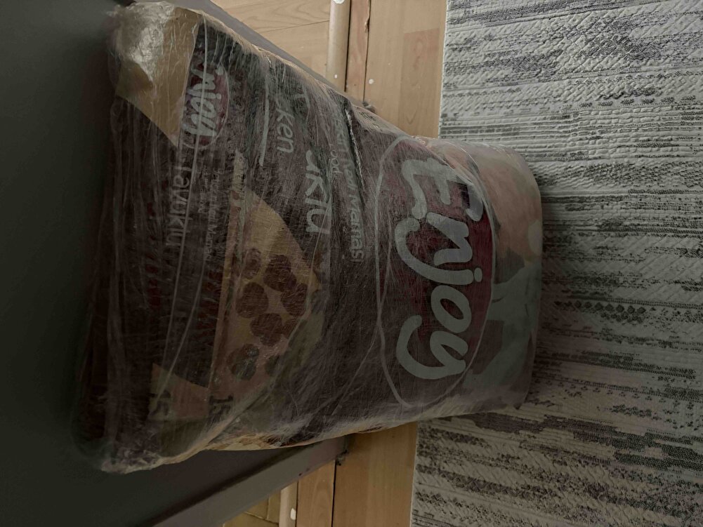 Sokak hayvanları için almıştım teşekkürler hızlı kargo