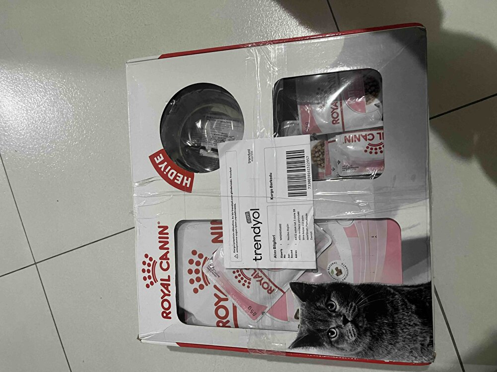 hediye mama kabı ve yaş mama geldi 🫶🏻