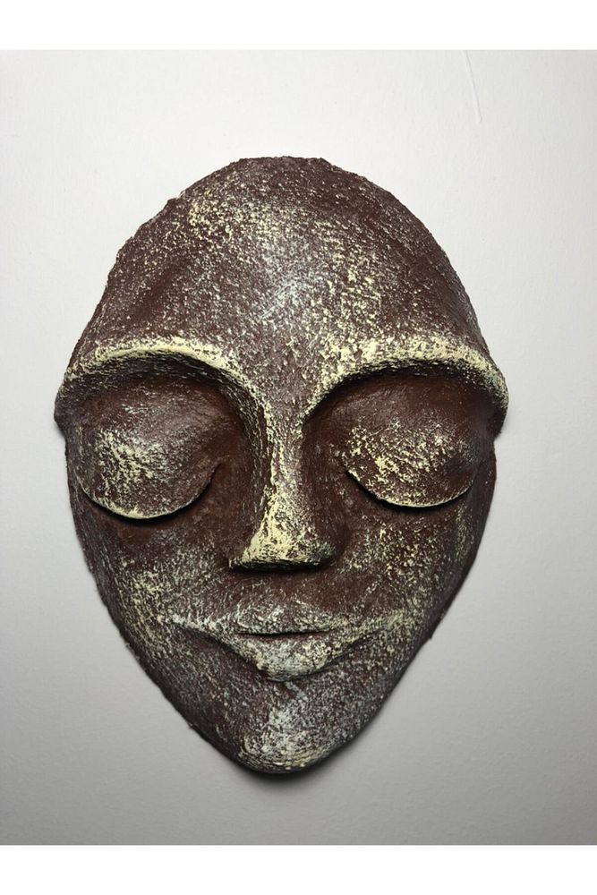 El Yapımı Duvar Maskları 3'lü Set