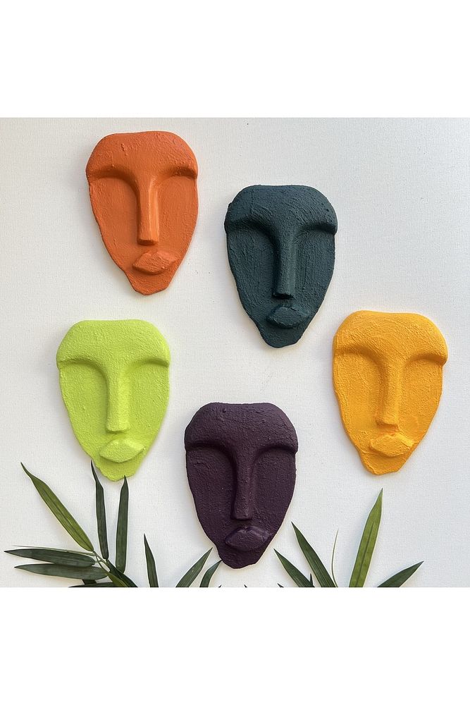 El Yapımı Taş Heykel Soyut Yüz Maske 5'li Set, Modern Yeşil, Mor Renkli Soyut Duvar Dekoru