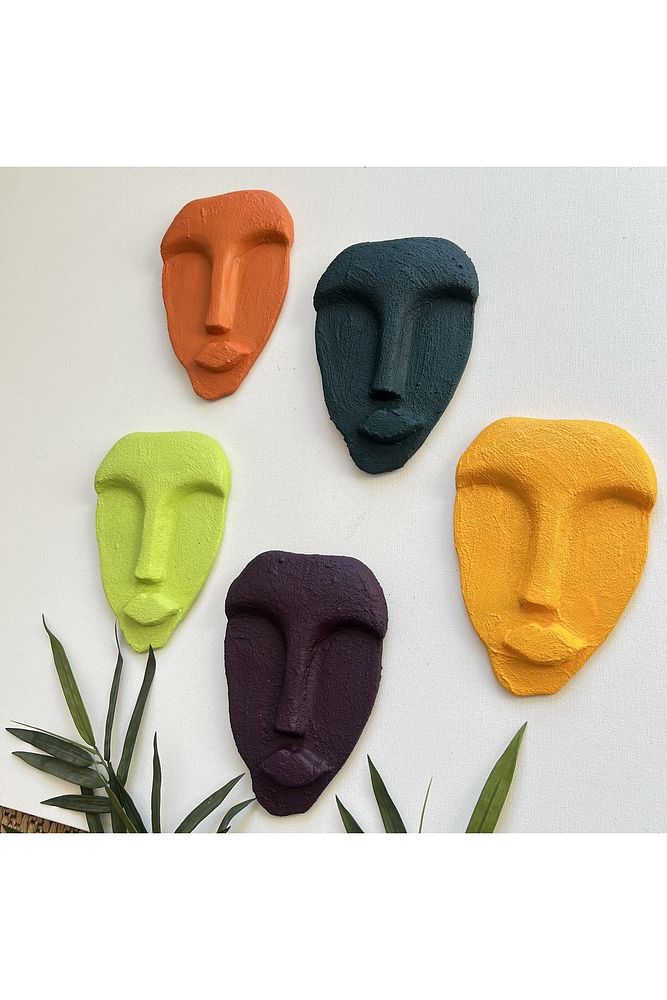 El Yapımı Taş Heykel Soyut Yüz Maske 5'li Set, Modern Yeşil, Mor Renkli Soyut Duvar Dekoru