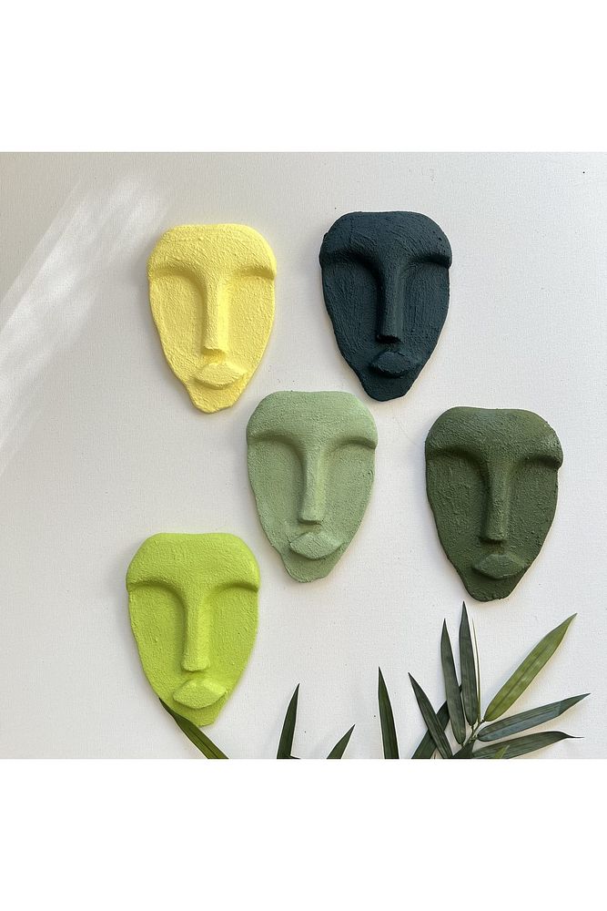 El Yapımı Taş Heykel Soyut Yüz Maske 5'li Set, Modern Yeşil Renkli Soyut Duvar Dekoru