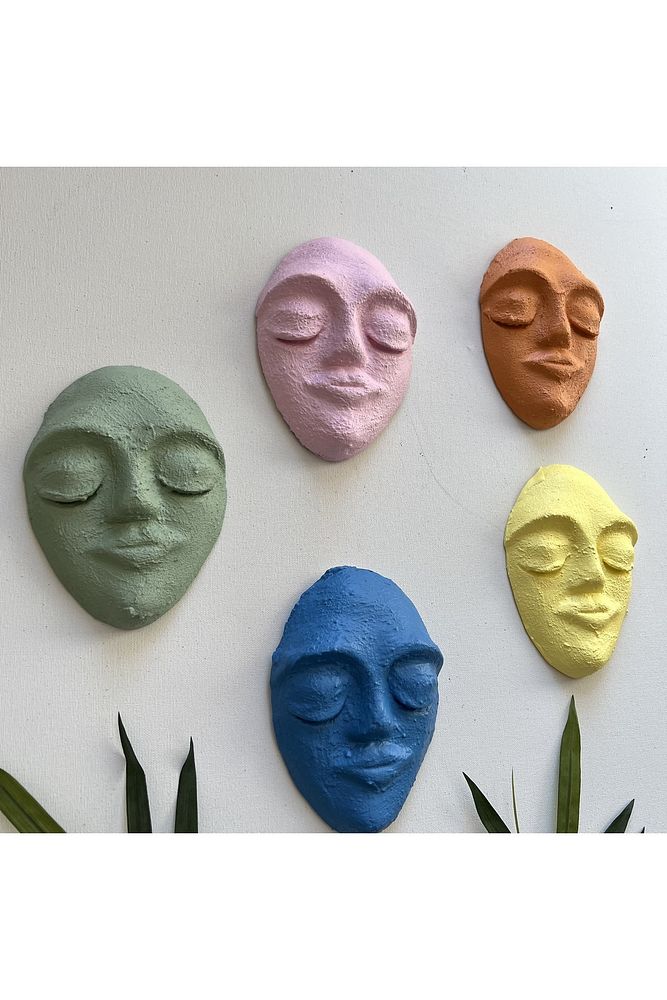El Yapımı Duvar Maskları 5'li Set, Canlı Renklerle Boyalı Sakin Duvar Maskeleri, Duvar Dekor Objesi