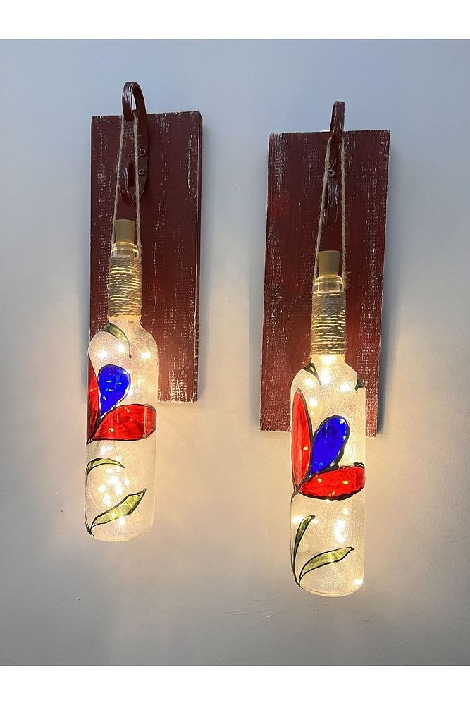 Peri Led Aydınlatmalı Kırmızı Ahşap Dekorlu, Vitray El Boyama Lale Desen Şarap Şişesi Aplik 2'li Set