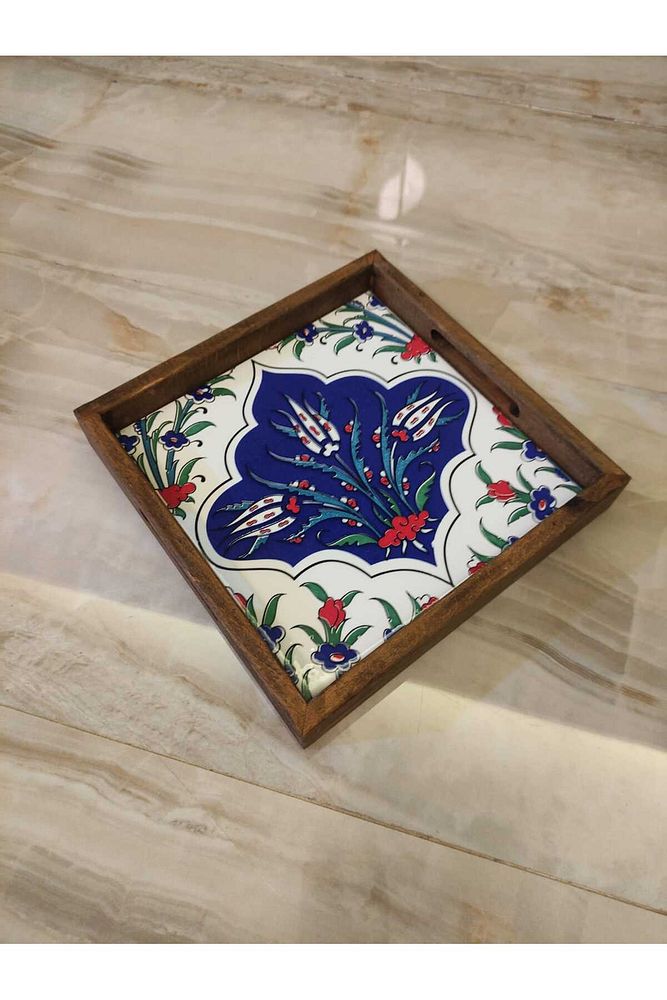 20 X 20 Cm Nihale Çini Mia-83t Ahşap Fırınlanmış Kuru Kayın Çinili Sunum Tepsisi