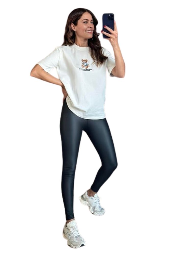 Kadın Bisiklet Yaka Bol Kesim %100 Pamuk Önü Ayıcıklı T-Shirt