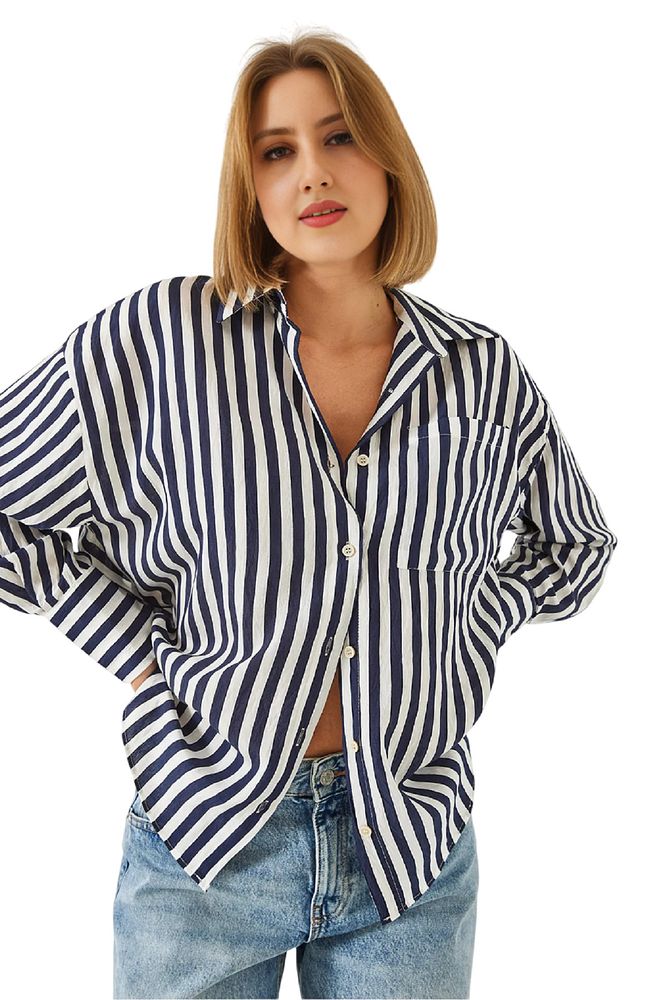 Kadın Cepli Kalın Çizgili Ütü Gerektirmeyen Oversize Gömlek