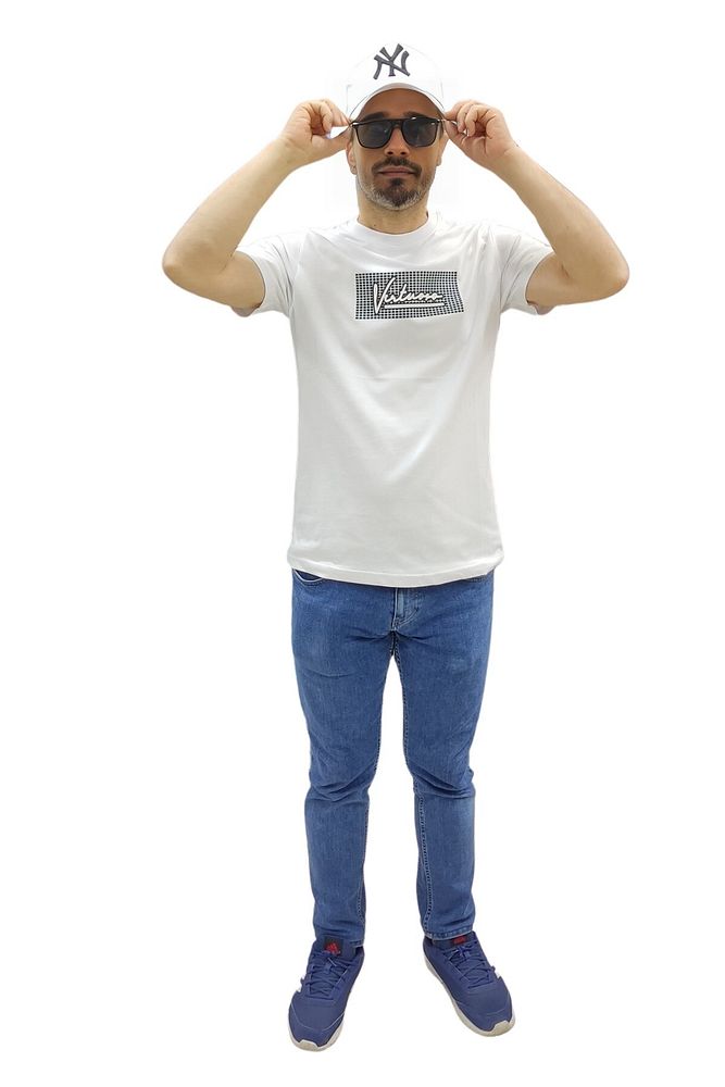Erkek Bisiklet Yaka Silim Fit Yazı Kabartmalı %100 Pamuk T-Shirt