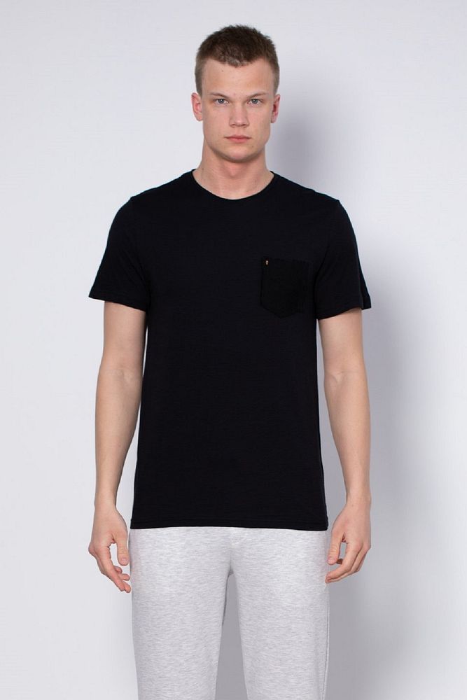Erkek Bisiklet Yaka %100 Pamuk Gögüs Cepli T-Shirt