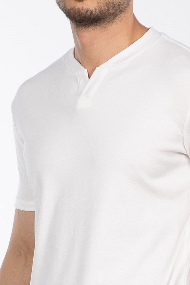 Erkek S V Yaka Detaylı %100 Pamuk Ribana Dokuma T-Shirt