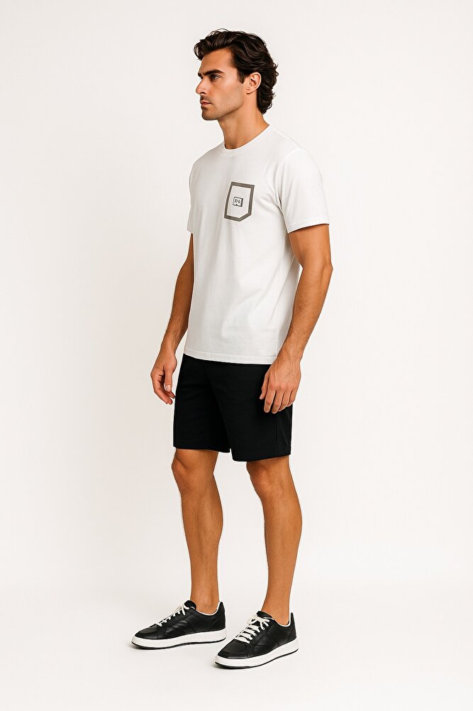 Bisiklet Yaka Gögüs Baskı Detaylı Dar Kalıp %100 Pamuklu Esnek Süprem T-Shirt