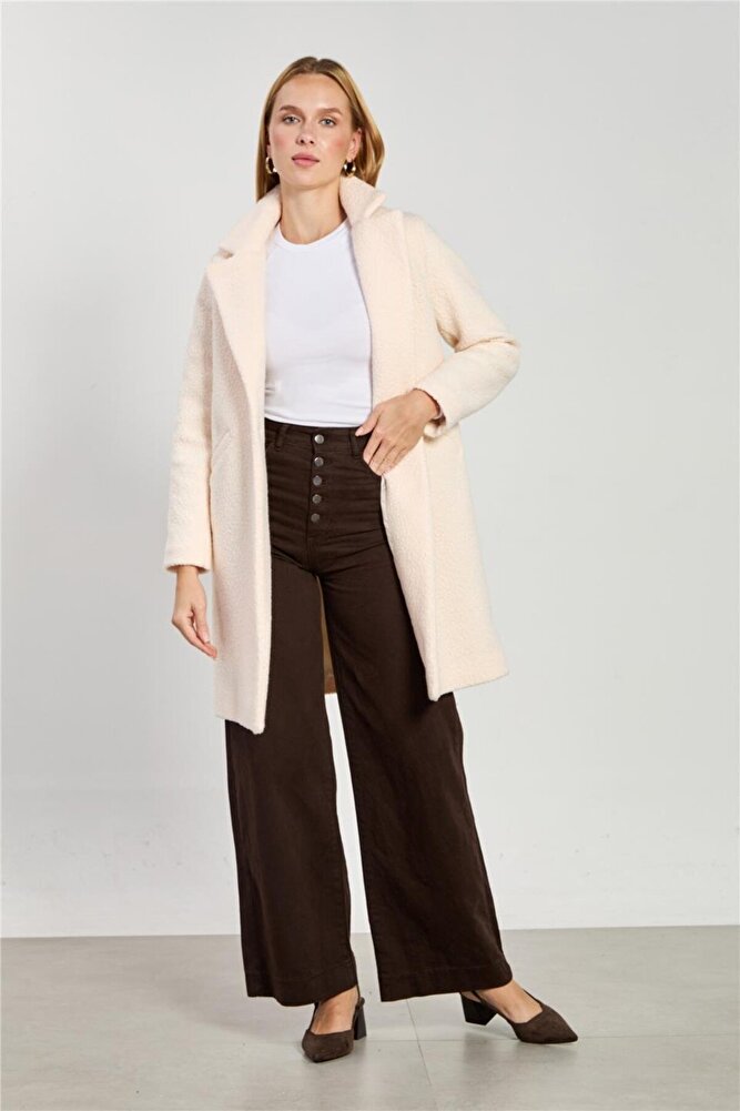 Kadın Tek Düğmeli Kruvaze Yaka Çift Cepli Modern Buklet Kaban