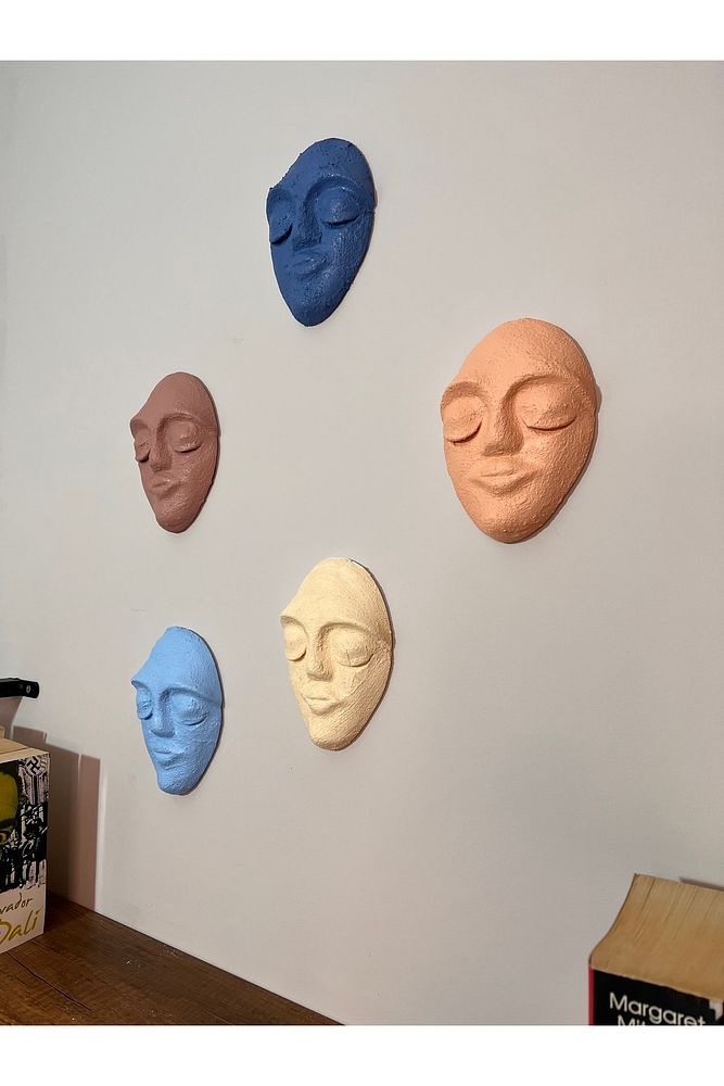 El Yapımı Özel Tasarım Duvar Maskları 5'li Set