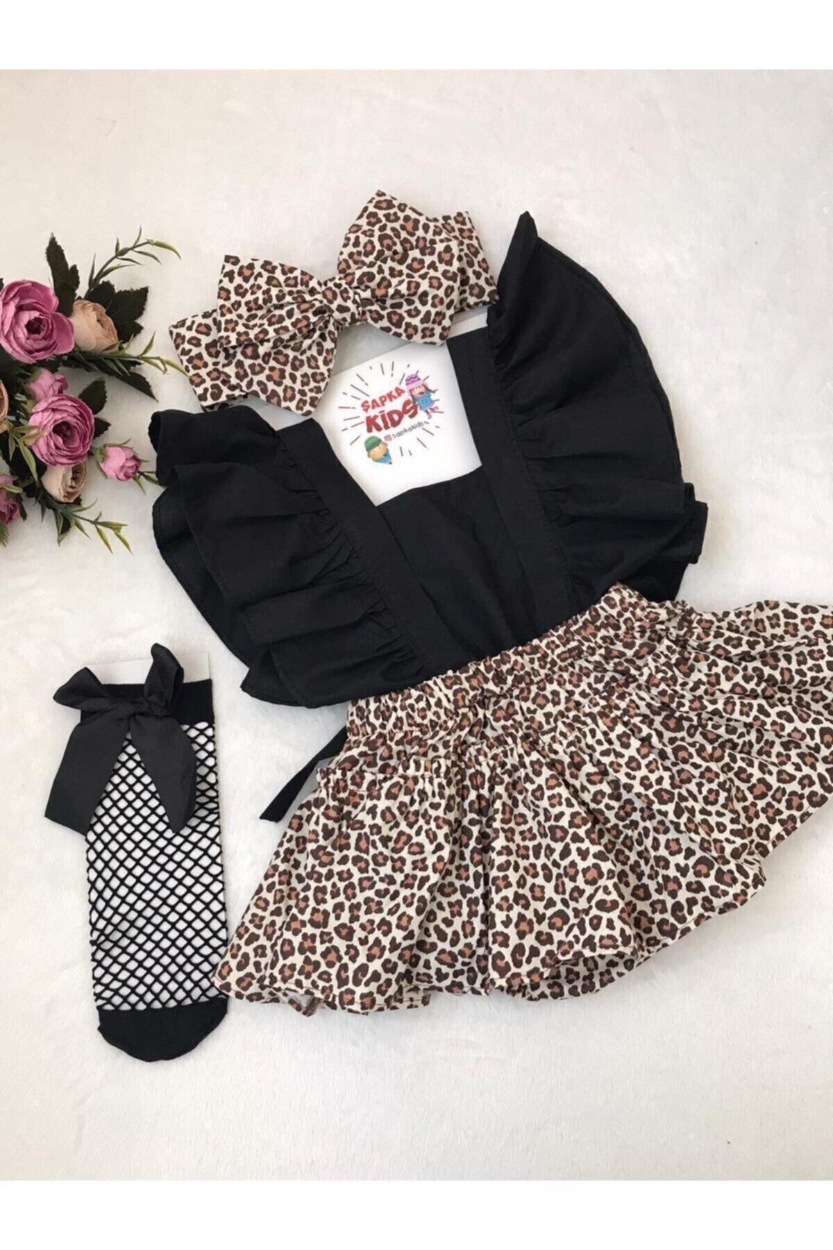 Kız Çocuk Leopar Desenli Fırfırlı Salopet Bandana Çorap Set