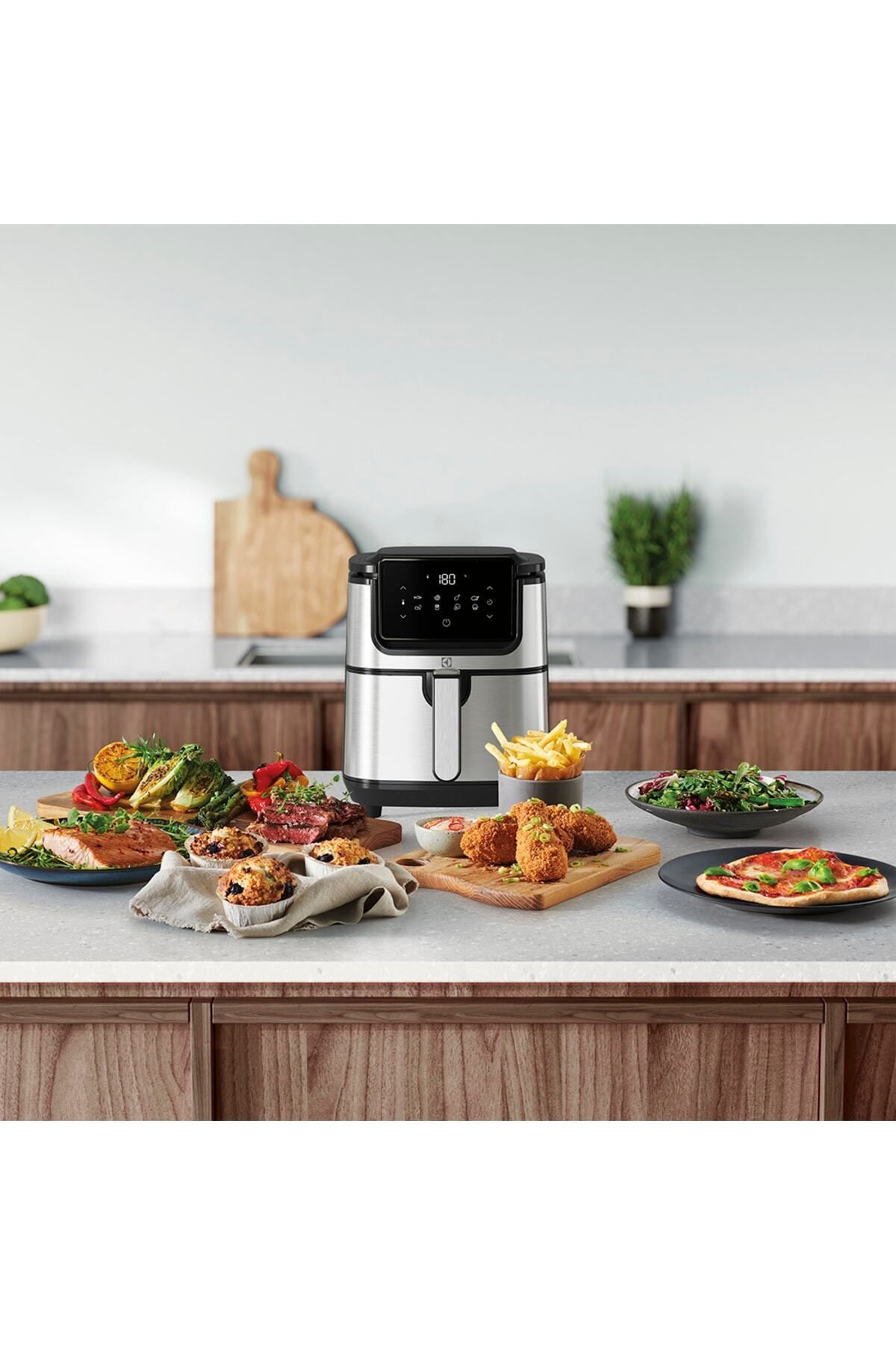 E6af1-6st Uyumlu Airfryer 8 Programlı Lcd Ekranlı 7 L Sepet Kapasiteli Sıcak Hava Fritözü
