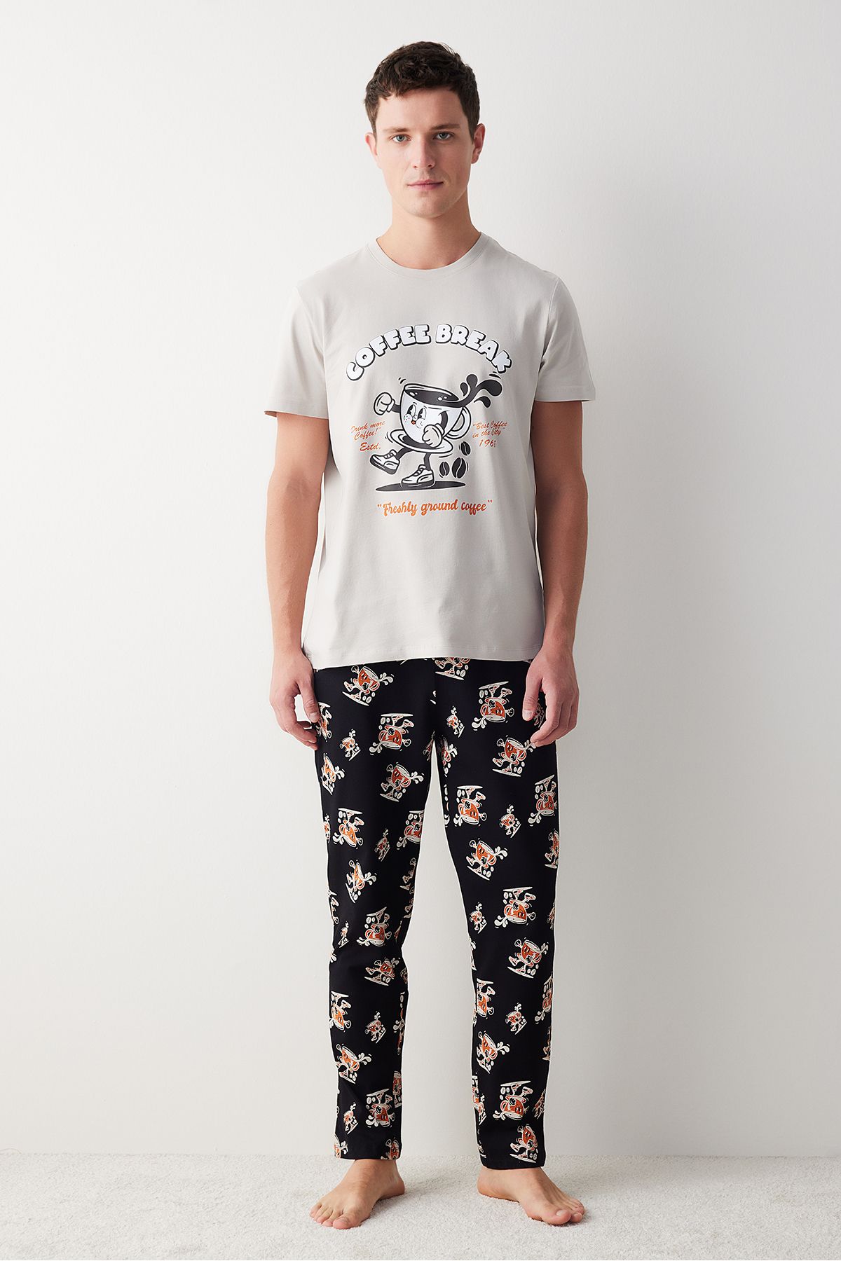 Erkek Coffee Break Çok Renkli Pijama Takımı