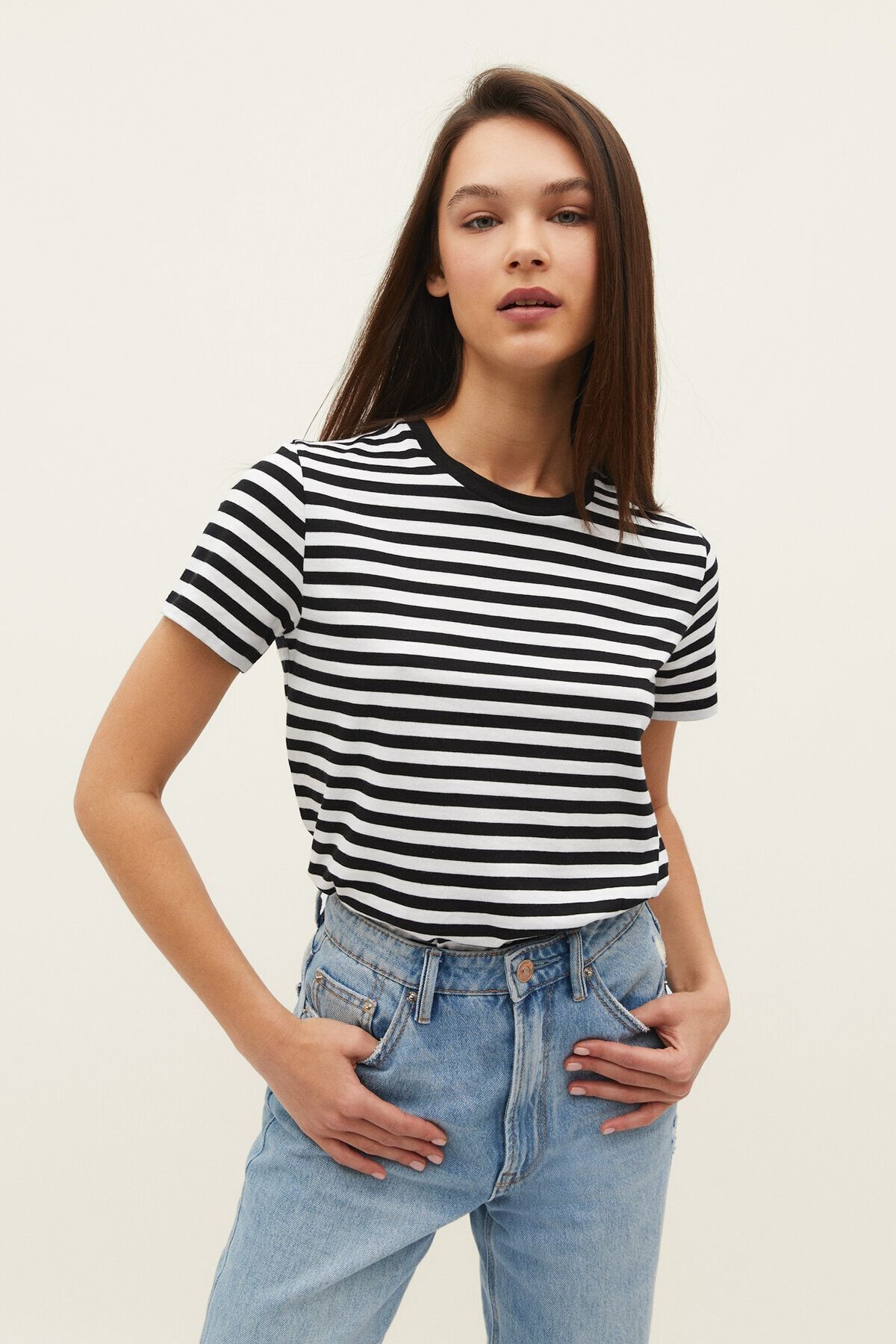 Çizgili Kısa Kollu T-shirt