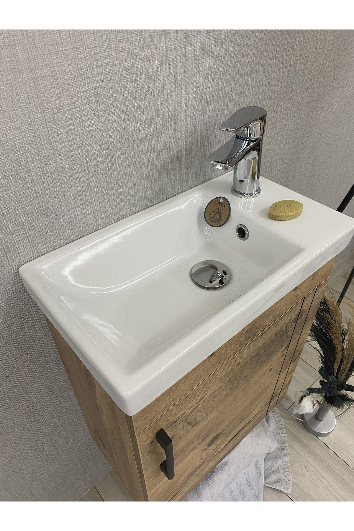 Banyo ve Tuvalet Mini Köşe Lavabo 25*45 Cm (Banyo Dolabı Dahil)