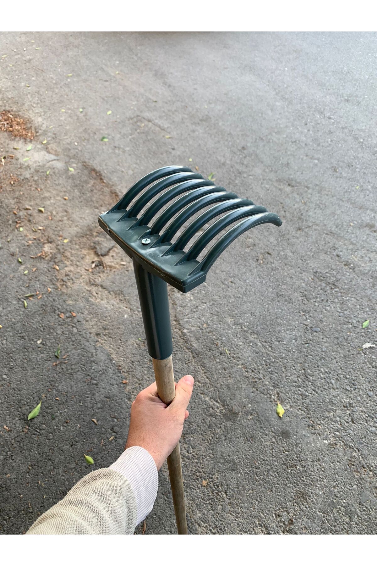 Zeytin Tırmığı - Vidalı Ve Dişli Zeytin Toplama Tarağı - 1 Adet
