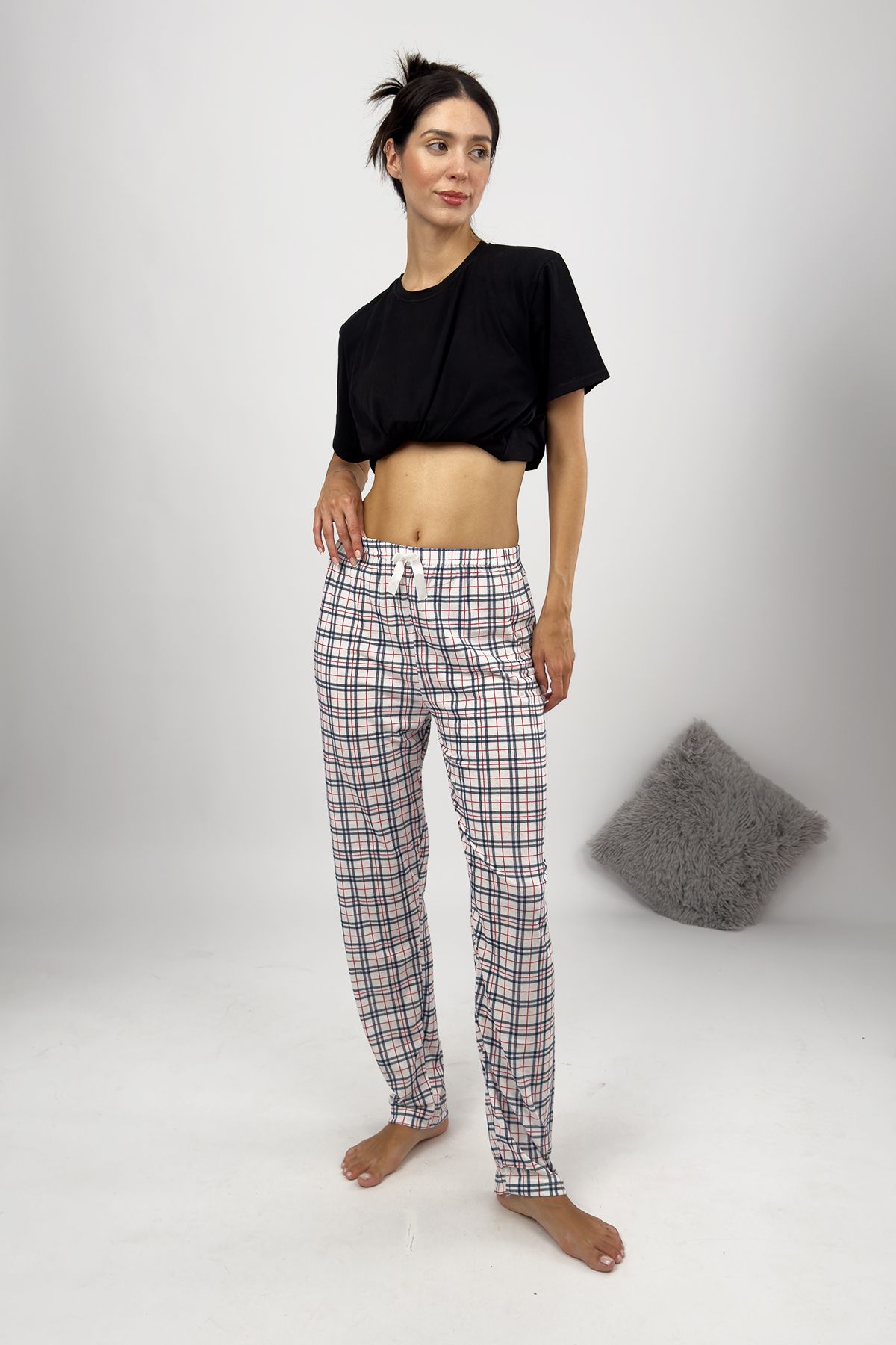 Kadın Pijama Altı Kurdeleli Kırmızı Şerit Beyaz Kare