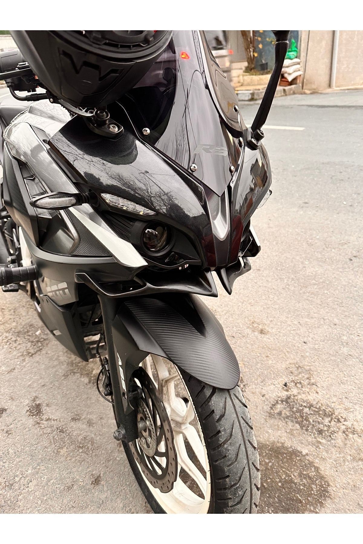 Motoexclusive Bajaj Rs 200 Ön Winglet Gaga