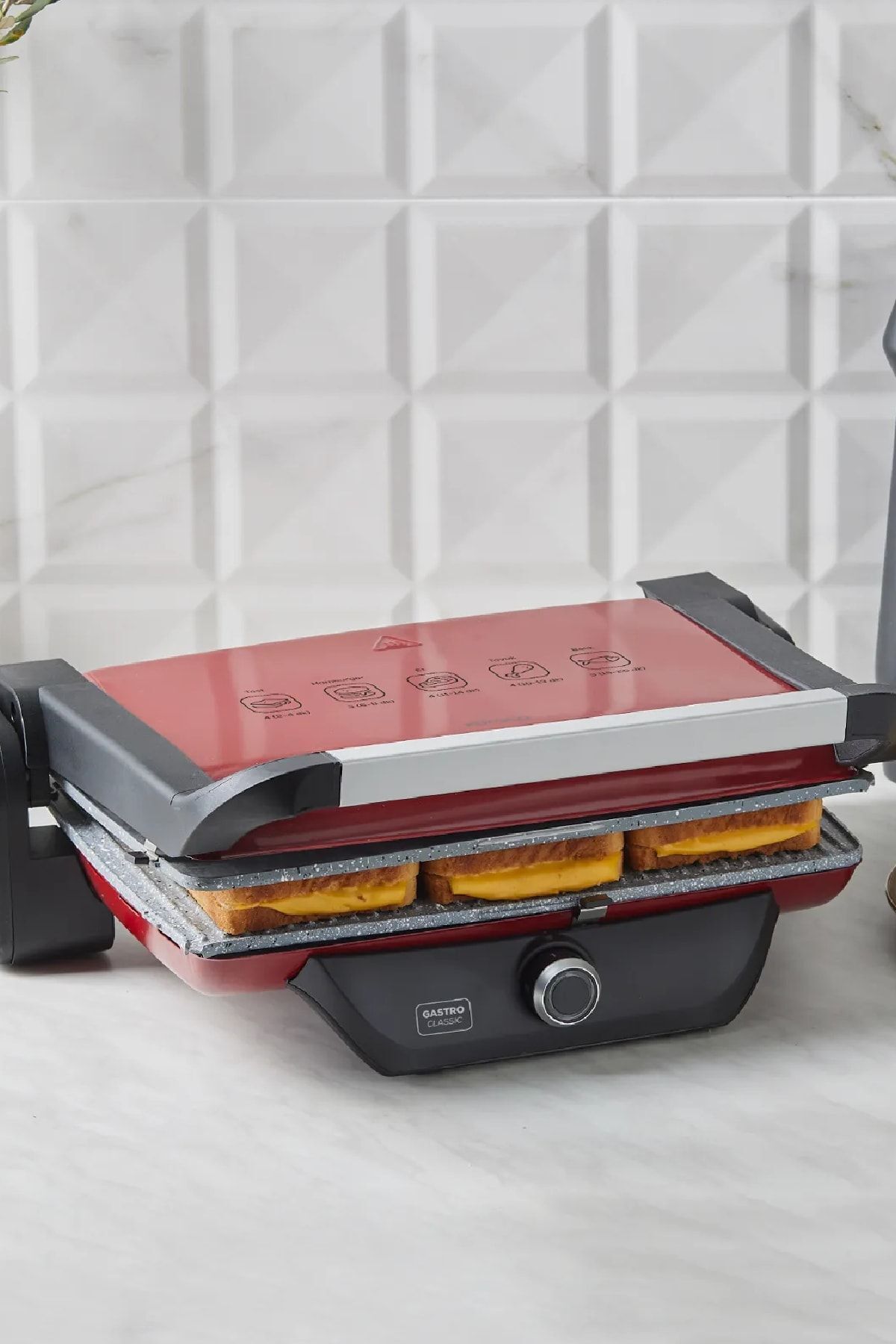 Gastro Classic Izgara Ve Tost Makinesi Kırmızı 2000 W 6 Dilim Kapasiteli