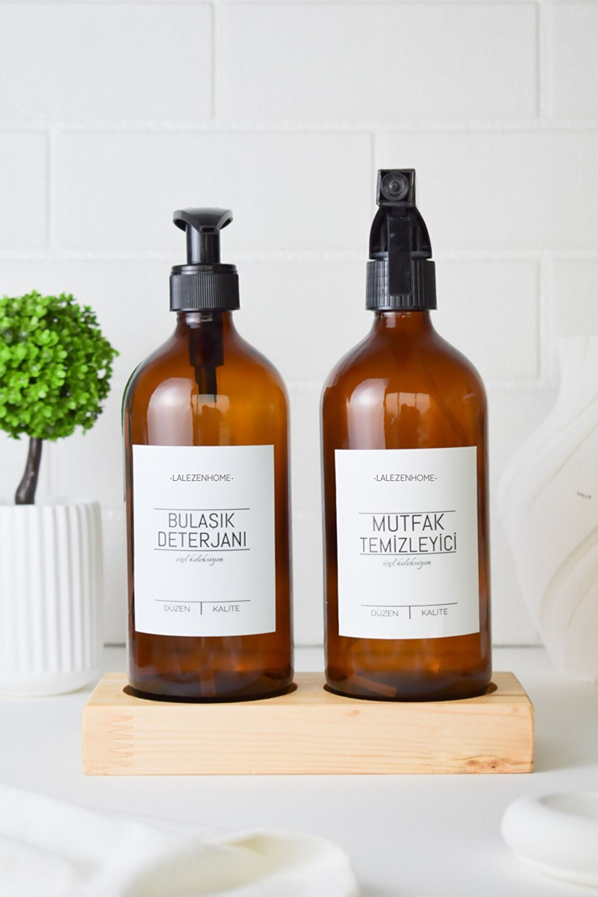 Ahşap Standlı Bulaşık Deterjanı Ve Mutfak Temizleyici Etiketli Amber Cam Şişe 500 Ml