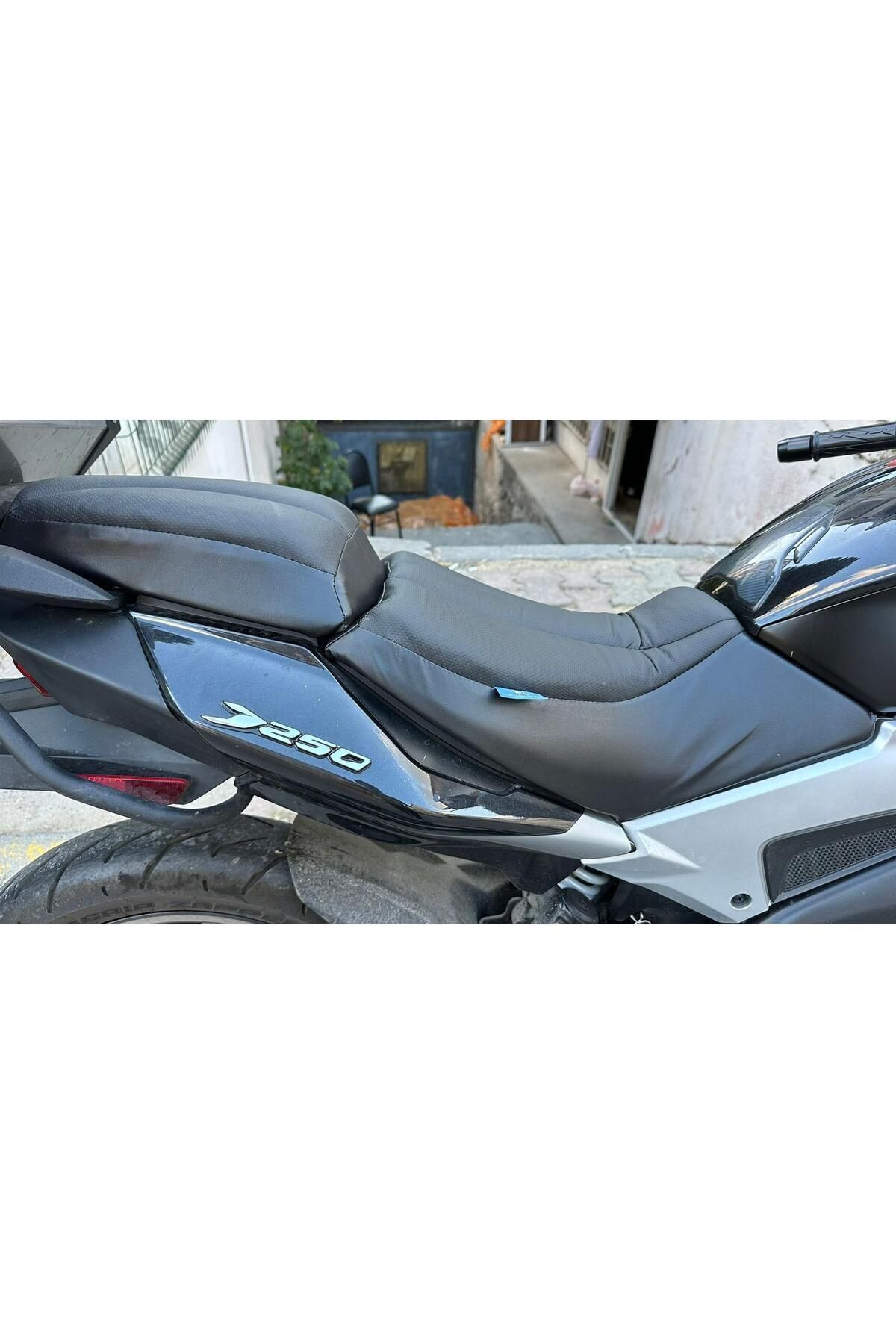Dominar 250&400 Uyumlu Tam Kapalı Konfor Sele