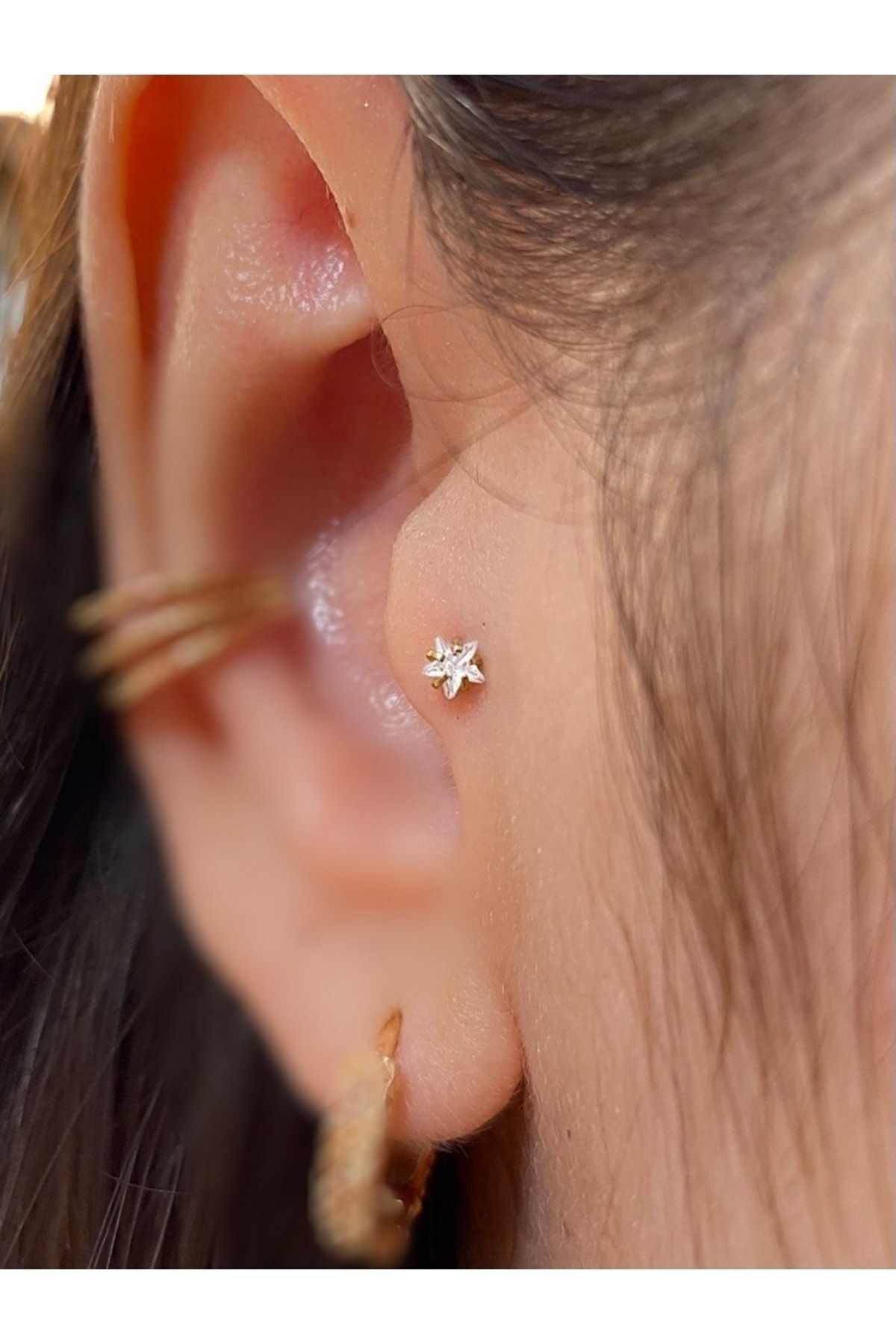 Cerrahi Çelik Gold Renk Tek Taş Yıldız Tragus Piercing