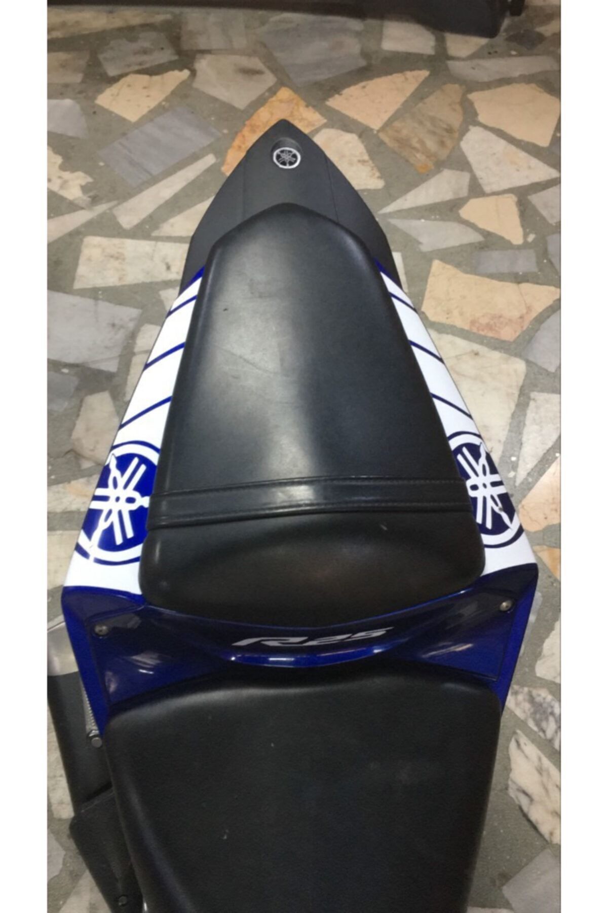 Yamaha R25 Uyumlu Kuyruk Sticker Sağ Sol Takım Beyaz