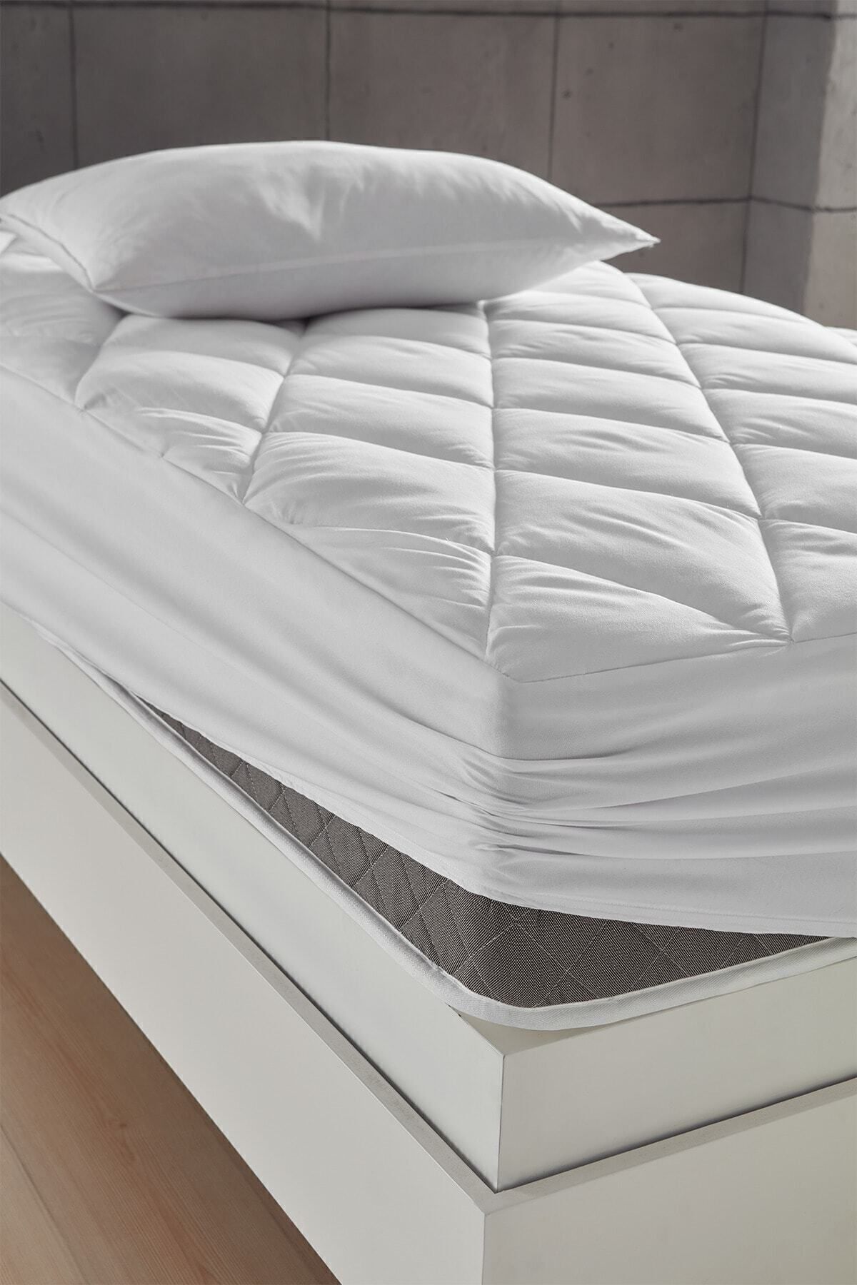 Relax Touch Yatak Koruyucu Uyku Pedi Fitted