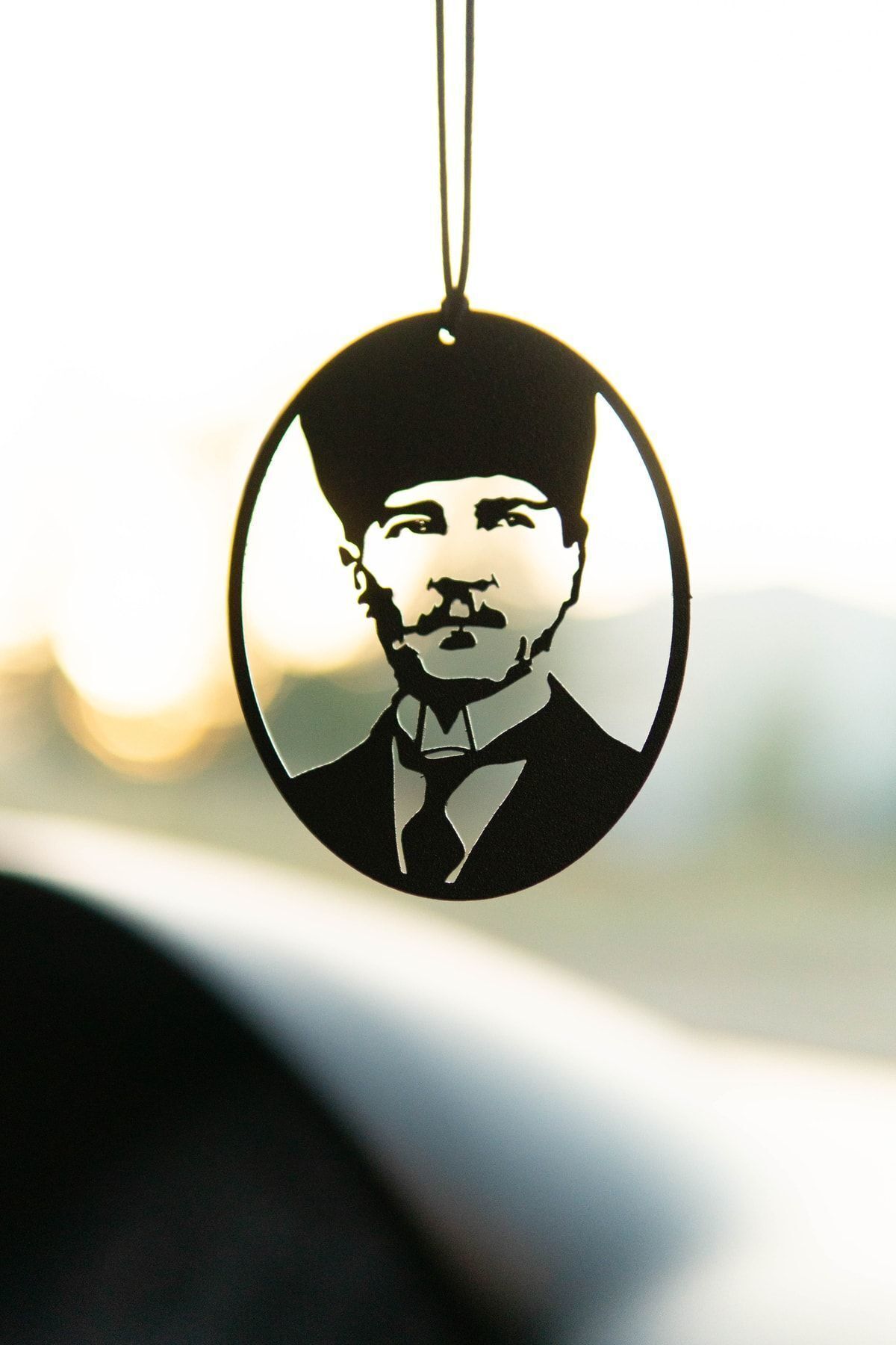 Araba Süsü Metal Mustafa Kemal Atatürk Dikiz Aynası Süsü Hediyelik Eşya Oto Aksesuar