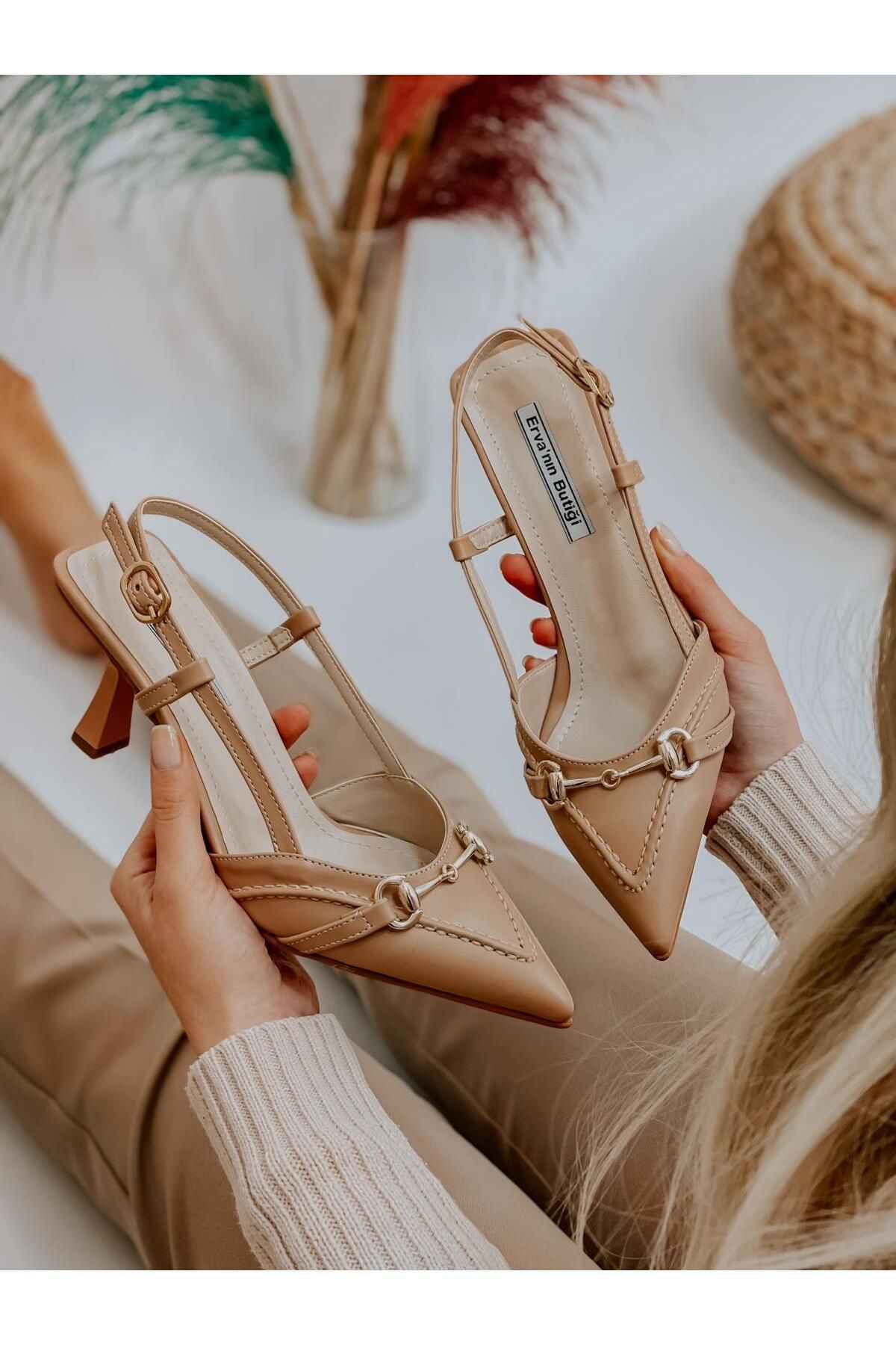 Ten Deri (MOSS) Toka Detay Kadın Stiletto
