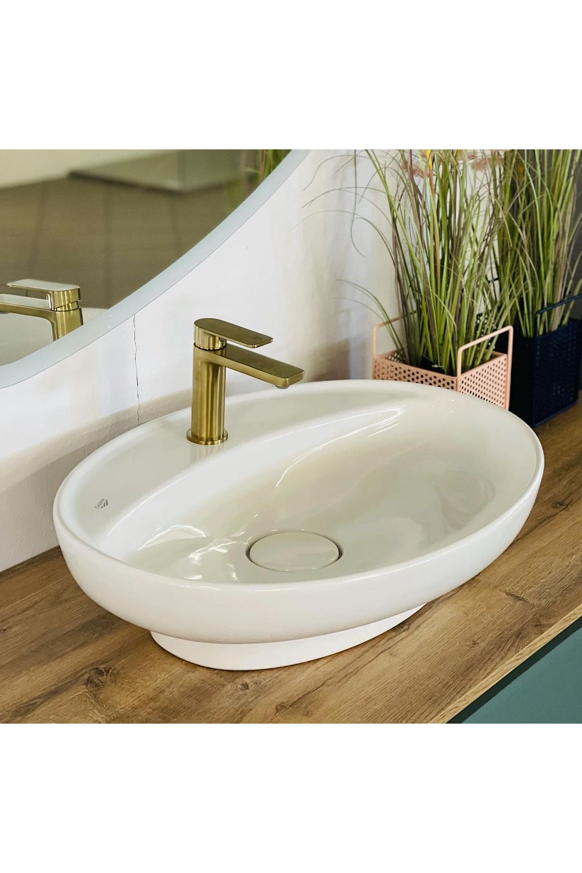 Cerastyle Seramik Lal C Serisi Tezgah Üstü Çanak Lavabo 60cmx45,5 Cm