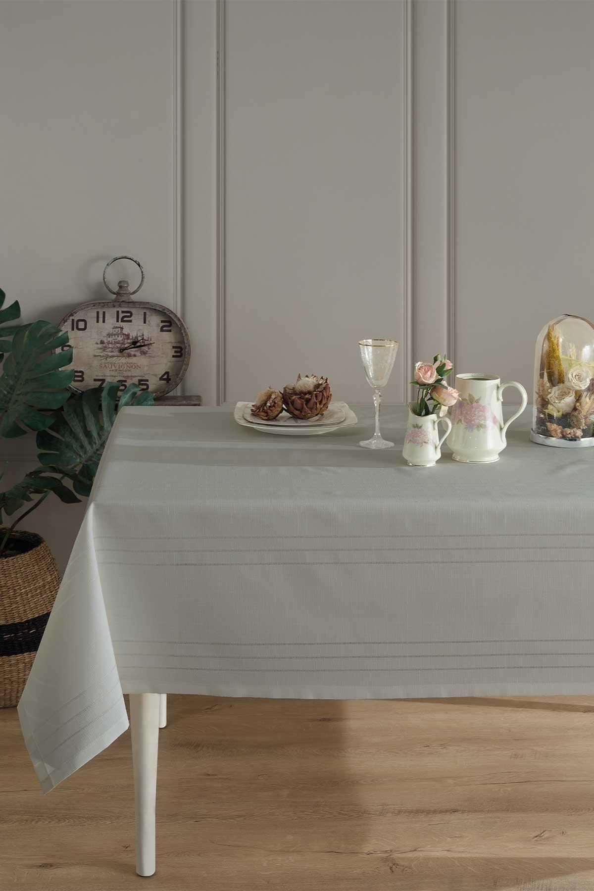 Gri Polyester Kumaş Çizgili Masa Örtüsü 160*220 Cm