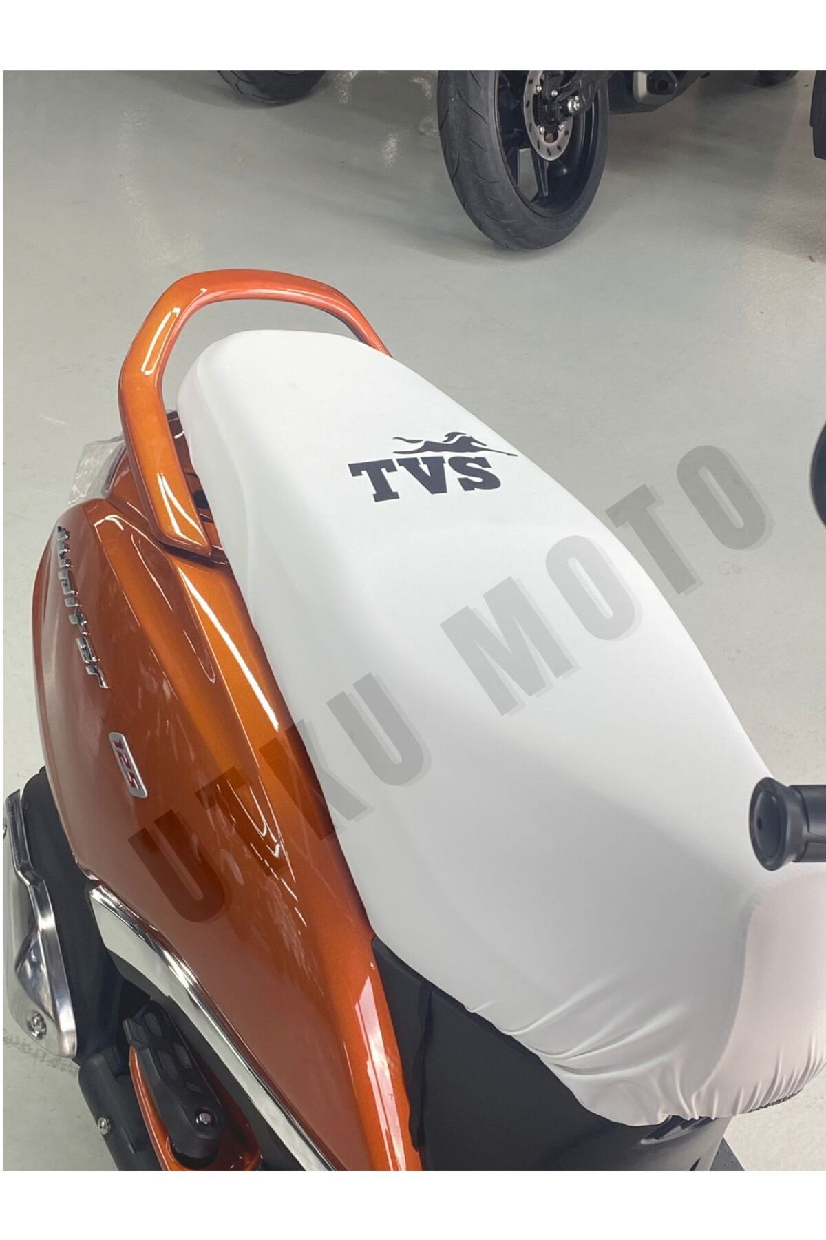 Tvs Jupiter 125 Uyumlu Koltuk Kılıfı Beyaz Hediyesiyle Beraber