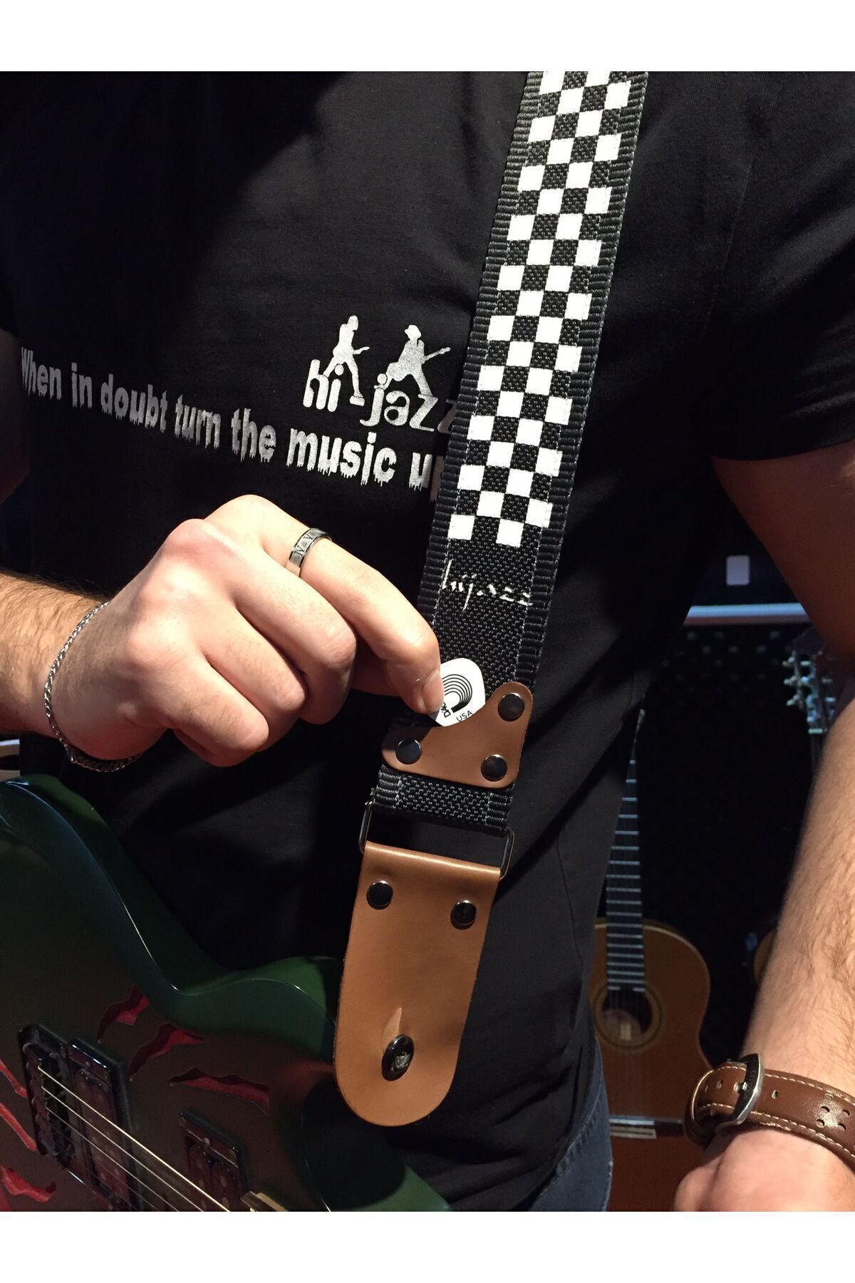 Hakiki Deri Uçlu Gitar Askısı (ASKI KİLİDİ VE PENA HEDİYE)