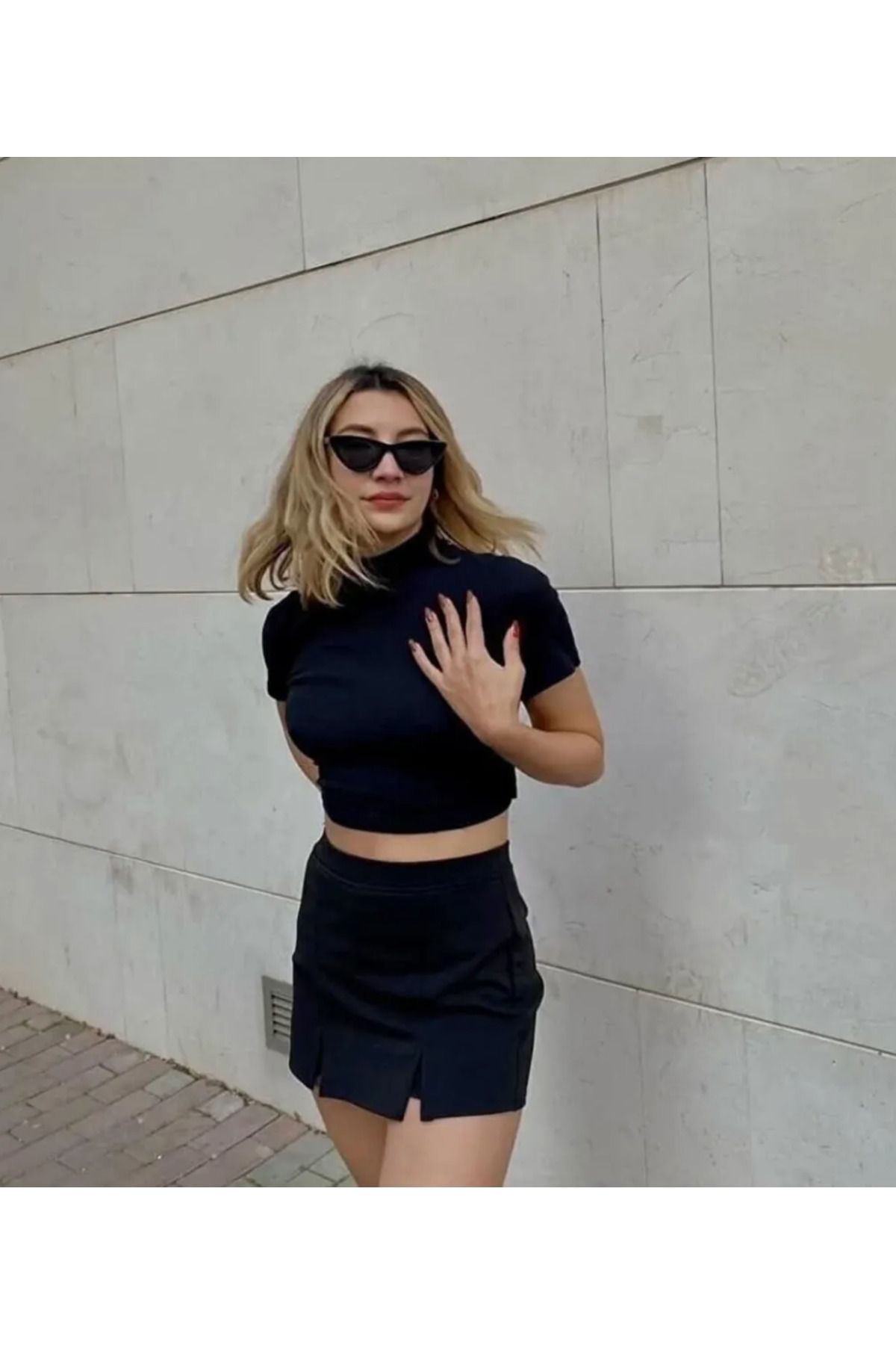 Çelik Kumaş Mini Yırtmaç Detaylı Likralı Şort Etek