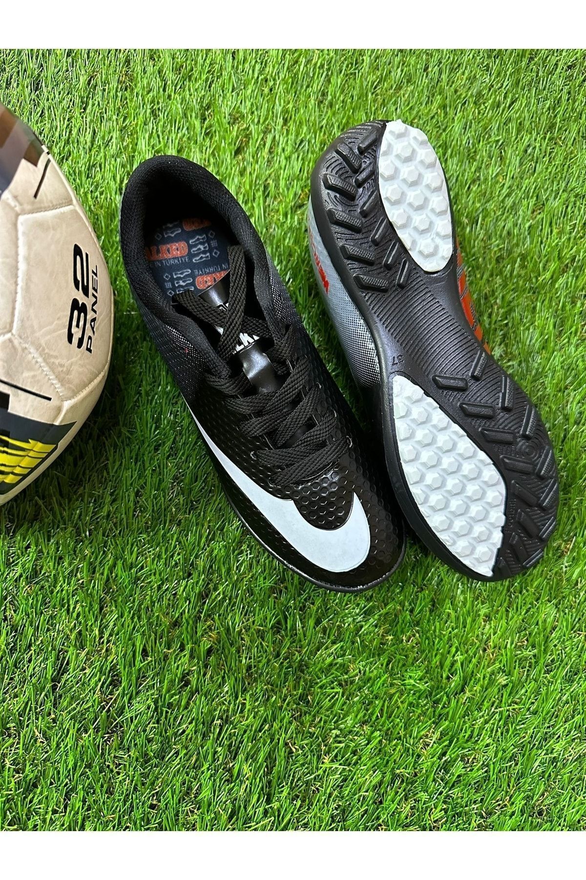 Halı Saha Futbol Ayakkabısı