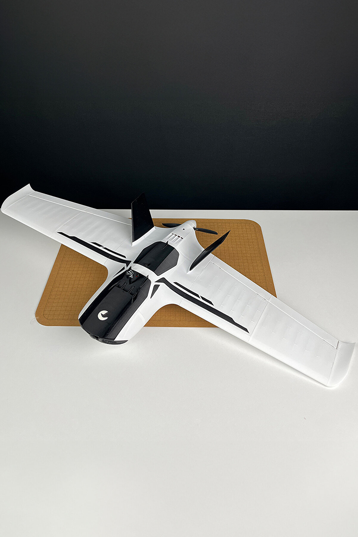 Rc Model Uçak, Orca 800mm Uçan Kanat (KUMANDA VE PİL HARİÇ)