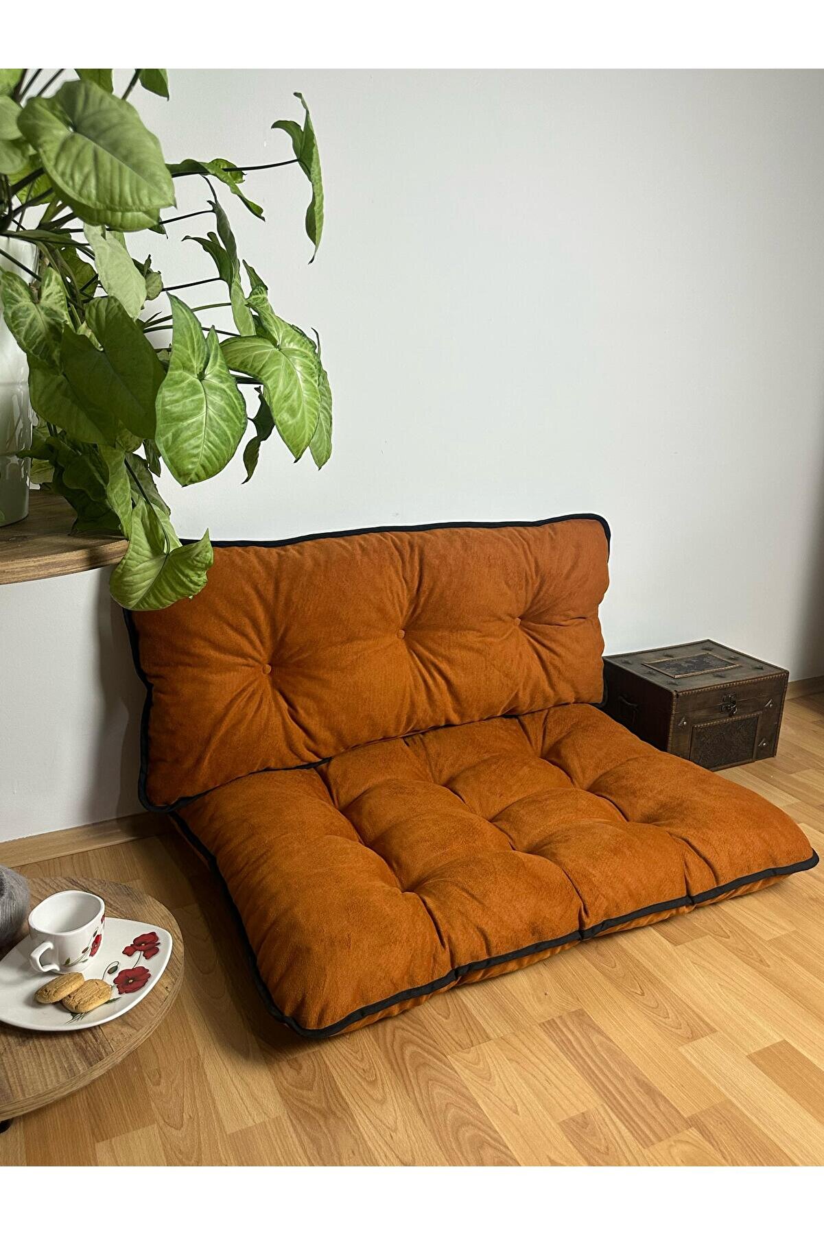 Yer Minderi – Siyah Biyeli, Konforlu Ve Şık Tasarım Turuncu Bahçe Ve Palet Yer Minderi