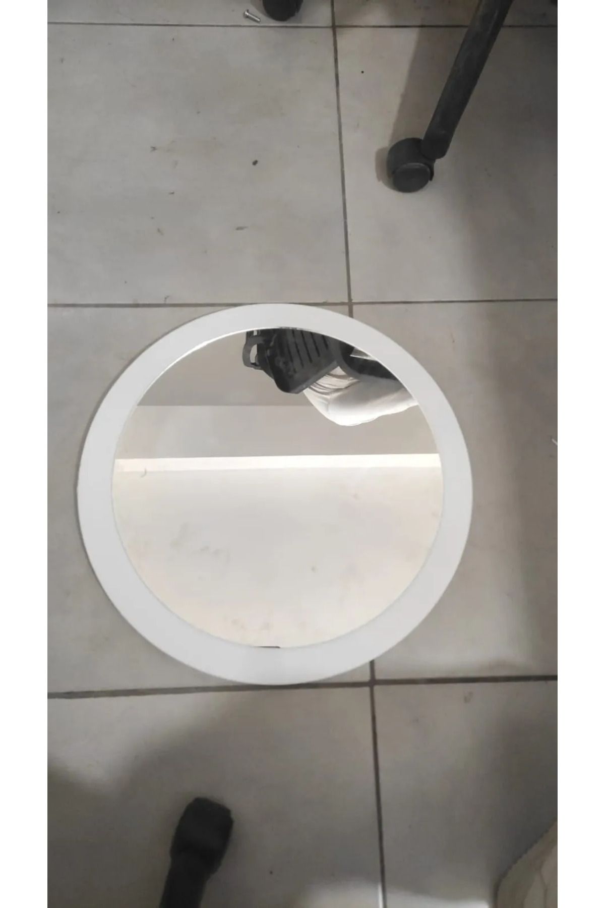 Beyaz Dekoratif Yuvarlak Antre Hol Koridor Duvar Salon Mutfak Banyo Wc Ofis Aynası 45 Cm