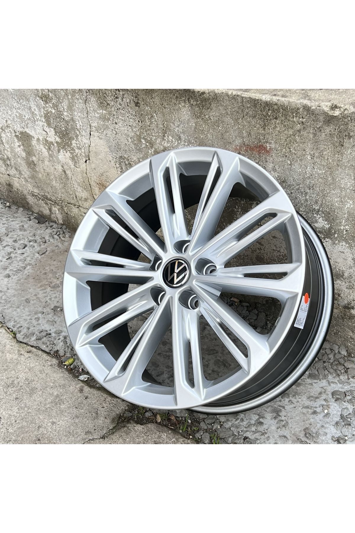 Verona 18 “ınç 5X112 Volkswagen Silver Jant Takım uyumlu