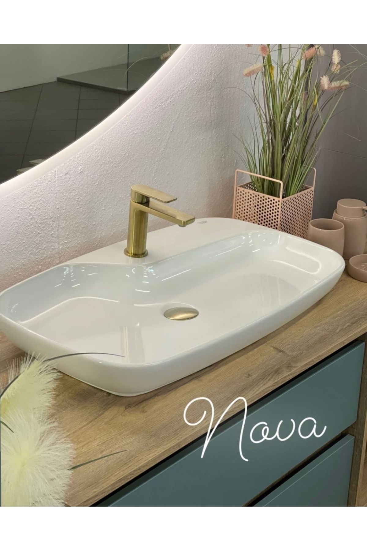 Cerastyle Nova Tezgah Üstü Çanak Lavabo 70*43 Cm