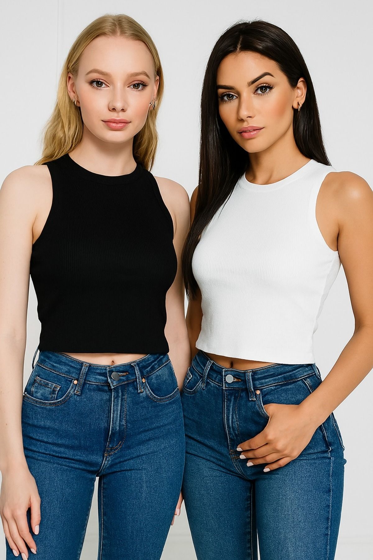 Kadın Siyah Beyaz Halter Yaka 2'li Crop Bluz